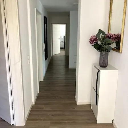 Kissinger Raum, Frisch Renovierte 3- Zimmerwohnung * Bad Kissingen